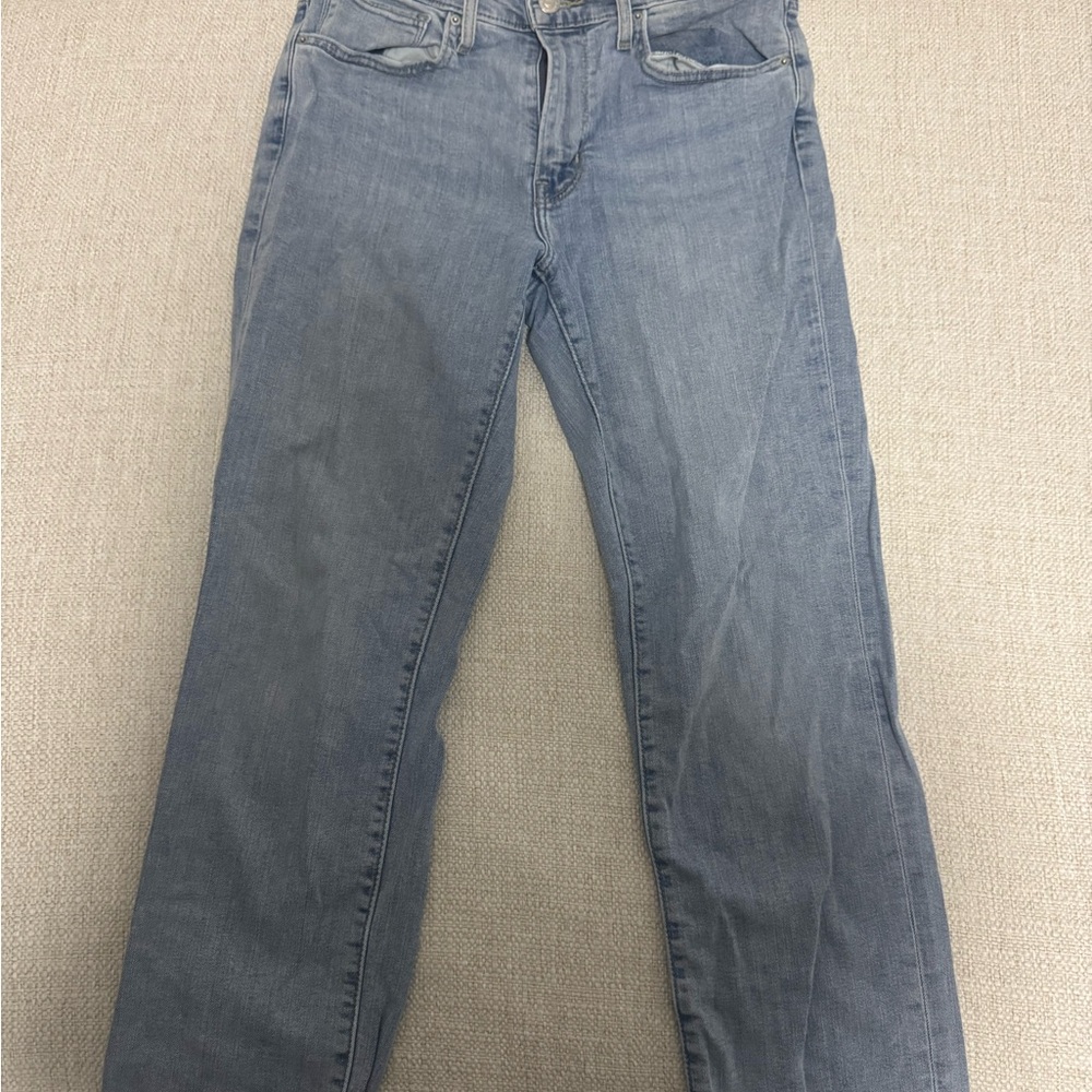 Levi's Women's Light Blue Straight Leg Jeans